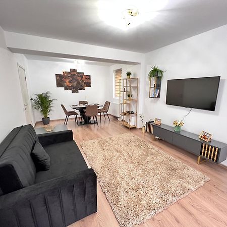 Sun Apartments Otopeni Kültér fotó